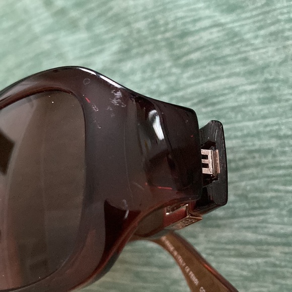 FENDI Shades - Picture 9 of 11